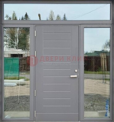 Серая стальная дверь с панелью МДФ и стеклянными фрамугами ДФГ-28 в Лыткарино