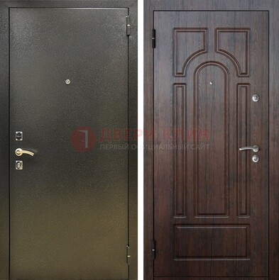 Железная темно-серая дверь с порошковым напылением и МДФ Тисненый орех ДП-275 в Лыткарино