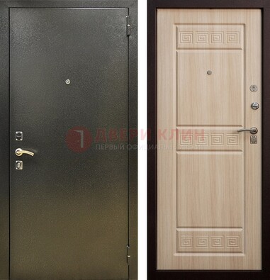 Железная темно-серая дверь с порошковым напылением и МДФ с резьбой ДП-276 в Лыткарино