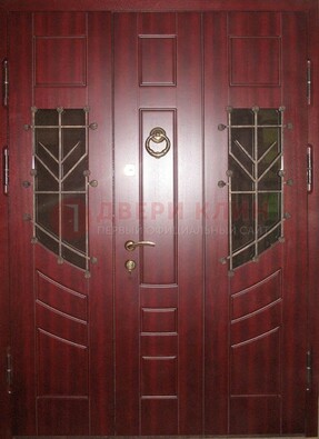 Парадная дверь со вставками из стекла и ковки ДПР-34 в загородный дом в Лыткарино