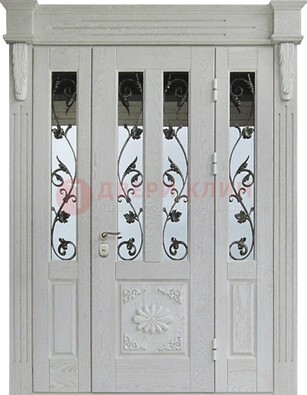 Входная парадная дверь со стеклом и ковкой в белом цвете ДПР-93 в Лыткарино