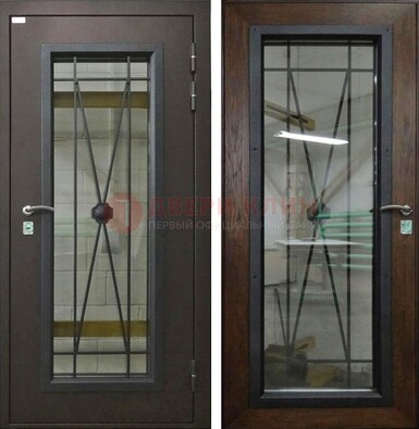 Коричневая железная дверь со стеклом для частного дома ДС-8 в Лыткарино