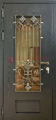 Одностворчатая железная дверь со стеклом и ковкой для дома ДСК-101 в Лыткарино
