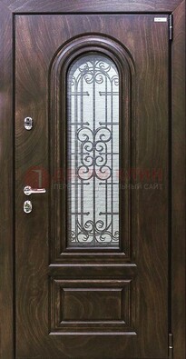 Темная филенчатая железная дверь со стеклом и ковкой ДСК-102 в Лыткарино