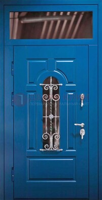 Синяя железная филенчатая дверь со стеклом и ковкой ДСК-97 в Лыткарино